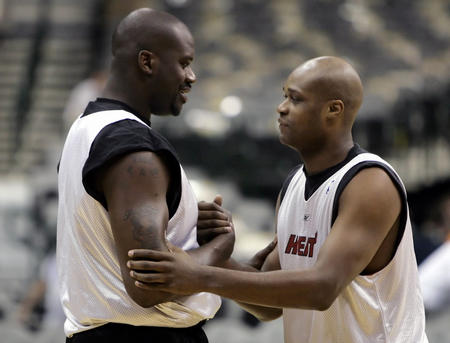 线下则依托 线下则依托