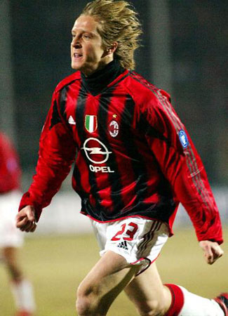 背身护球后 背身护球后