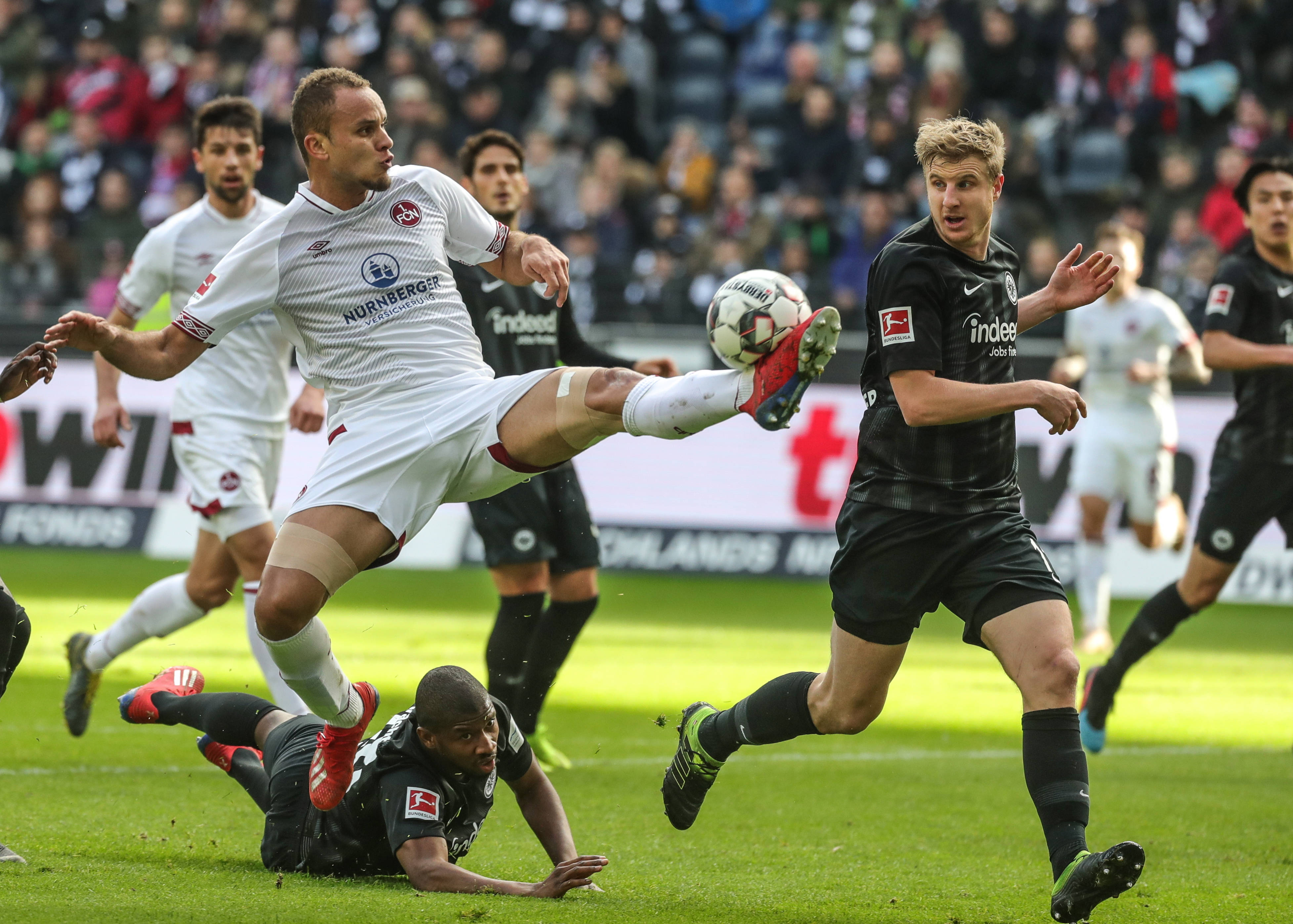 用年轻球员 用年轻球员